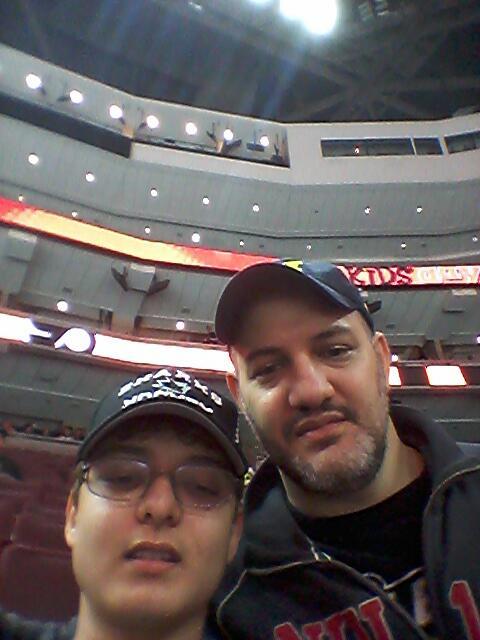 selfie with Ryan at Sharks-Flyers